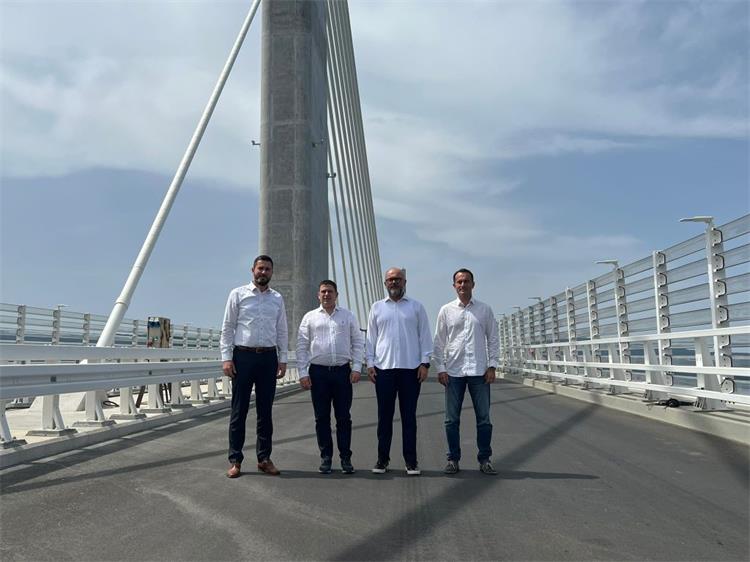 Slika /slike/foto 5_22/foto MIN-PELJESKI MOST 27-5_22/nsl MIN-PELJESKI MOST 27-5_22.jpg